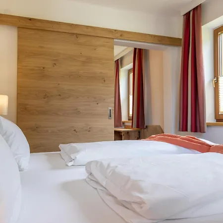 Hotel Aparthotel Das Hochkoenig 3*