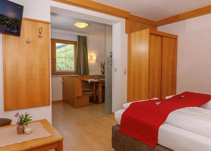 Hotel Aparthotel Das Hochkoenig 3*